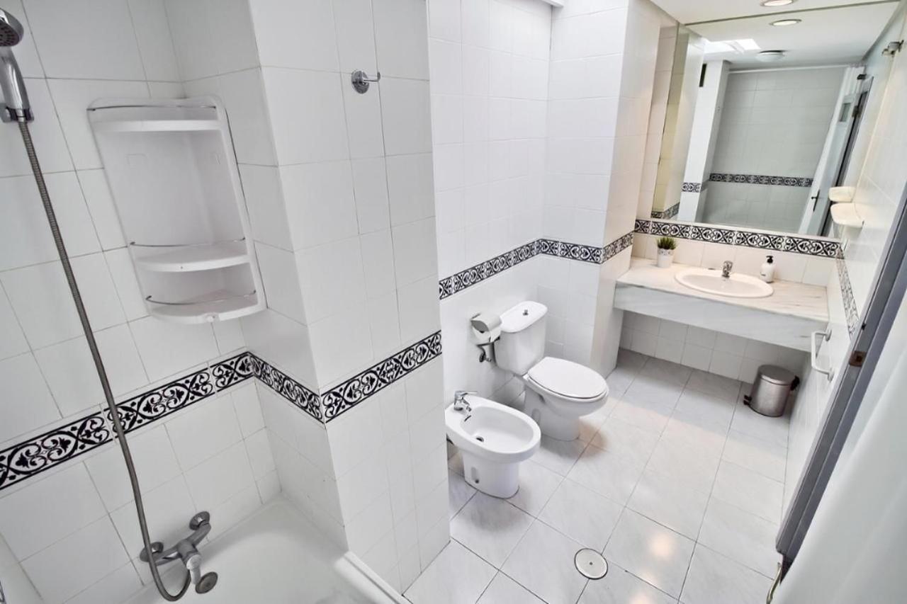 Atico Con Terraza Privada En Malaga Centro Apartment Exterior photo
