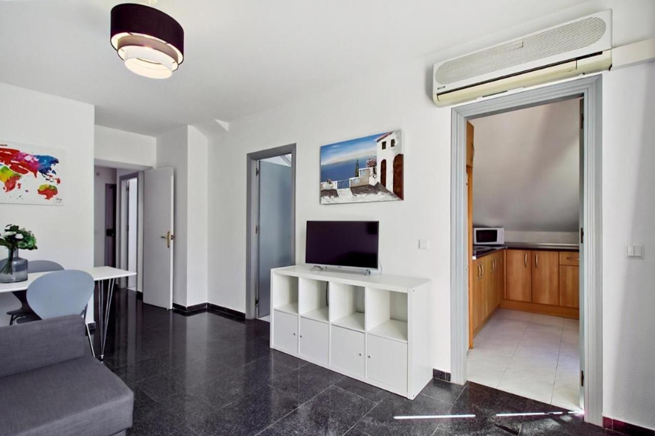 Atico Con Terraza Privada En Malaga Centro Apartment Exterior photo