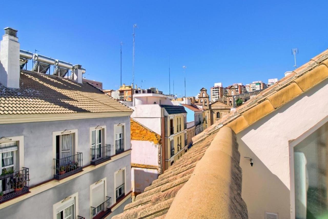 Atico Con Terraza Privada En Malaga Centro Apartment Exterior photo