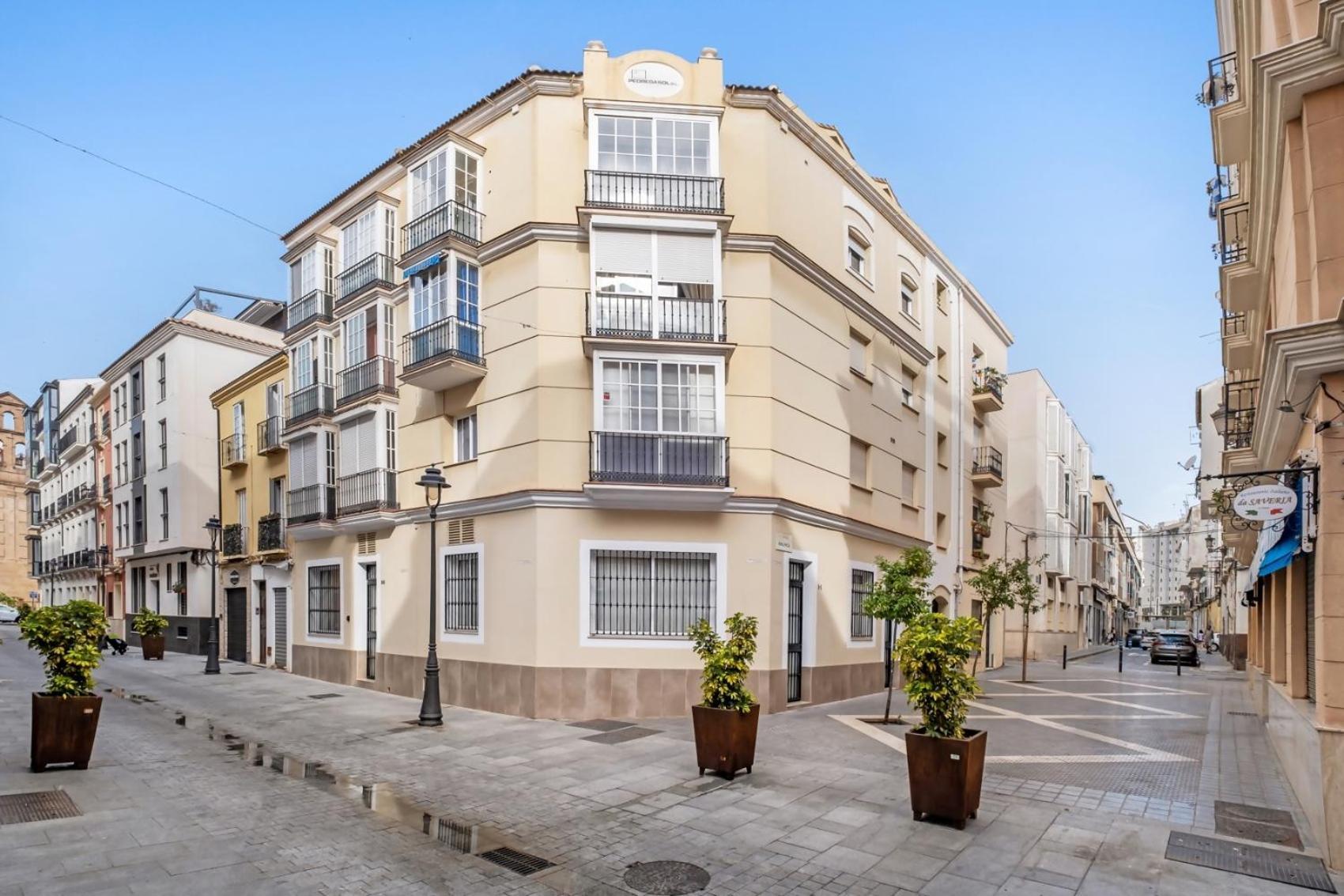 Atico Con Terraza Privada En Malaga Centro Apartment Exterior photo